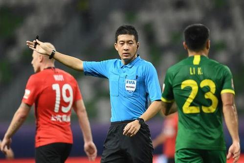 李璇爆料裁判是谁啊视频,揭秘“谁”成为焦点裁判之谜